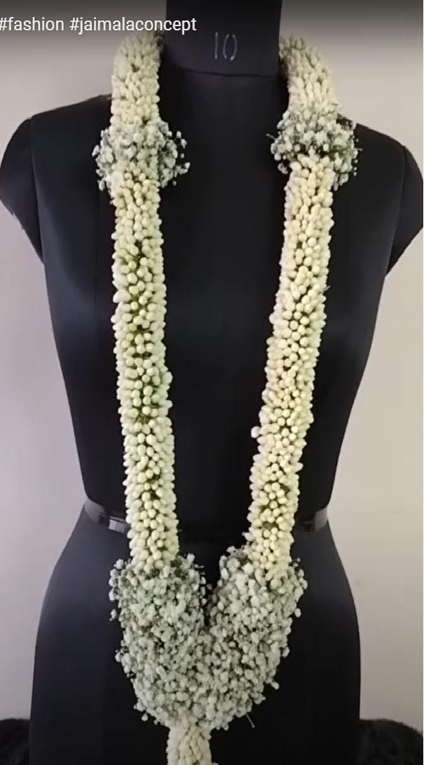 Jasmine Mogra Buds & Small White Flowers Garlands