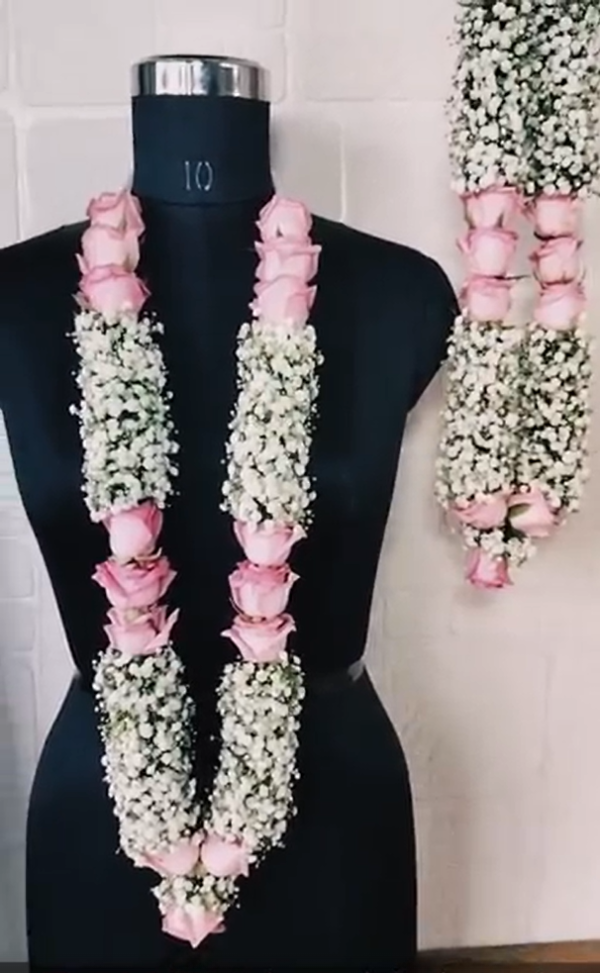 Beautiful Baby Pink Roses and White Flowers Bunch Varmala