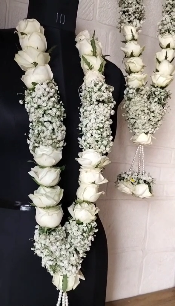 White-roses-babybreath